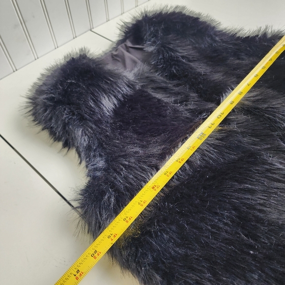 Cupshe Womens Faux Fur Black Open Front Vest Soft Cozy  Sz S - Picture 14 of 14